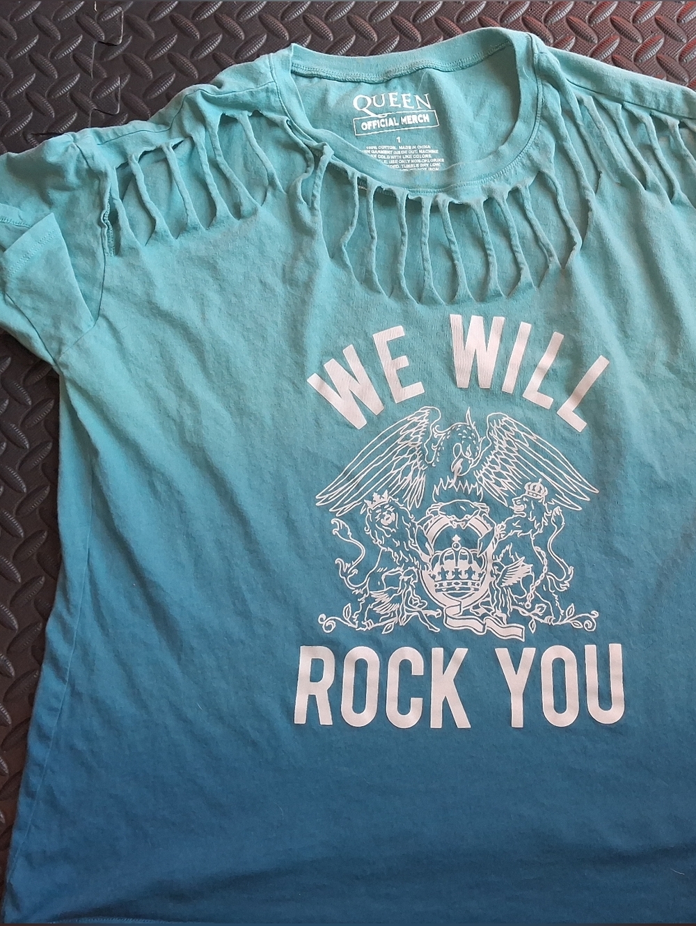 Queen Ombre 'We Will Rock You' Tee in Teal and Blue TORRID SIZE 1